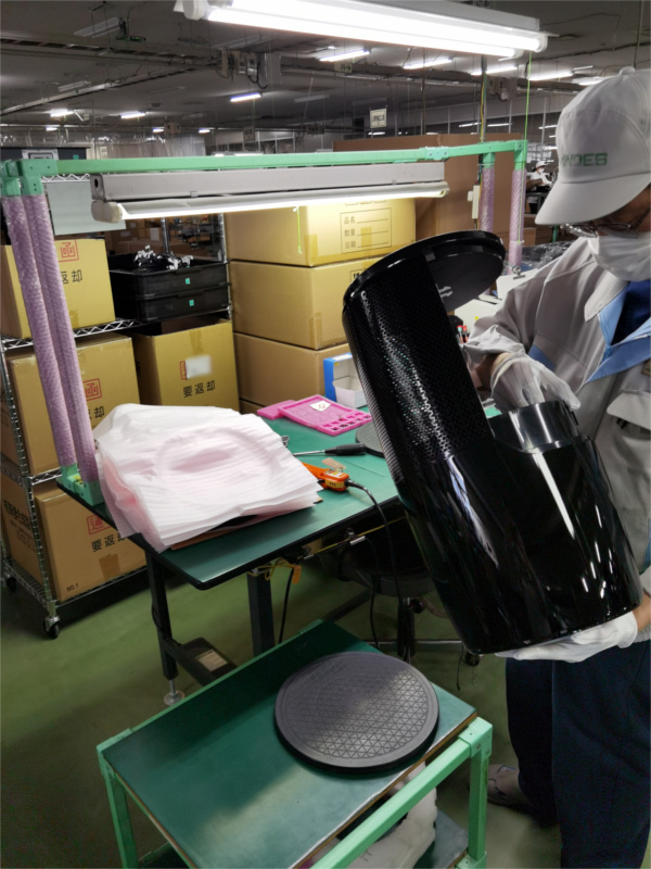 アンデス電気　空気清浄機バイオミクロンサークルシリーズ　製造工場レポート　モーターファン部のカバー取付け、操作パネル取付け