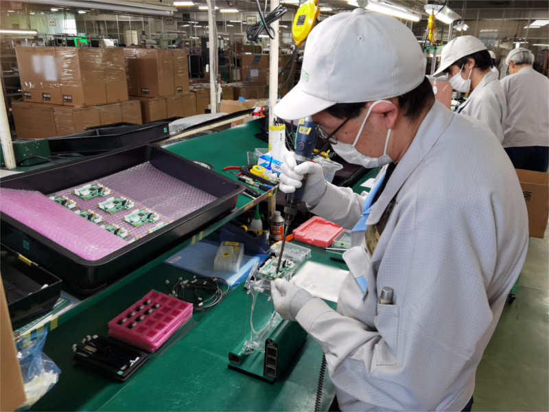 アンデス電気　空気清浄機バイオミクロンサークルシリーズ　製造工場レポート　基板取付け