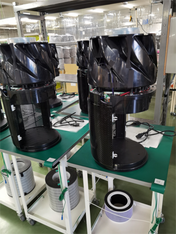 アンデス電気　空気清浄機バイオミクロンサークルシリーズ　製造工場レポート　モーターファンと基板、支柱部分の接合完了後