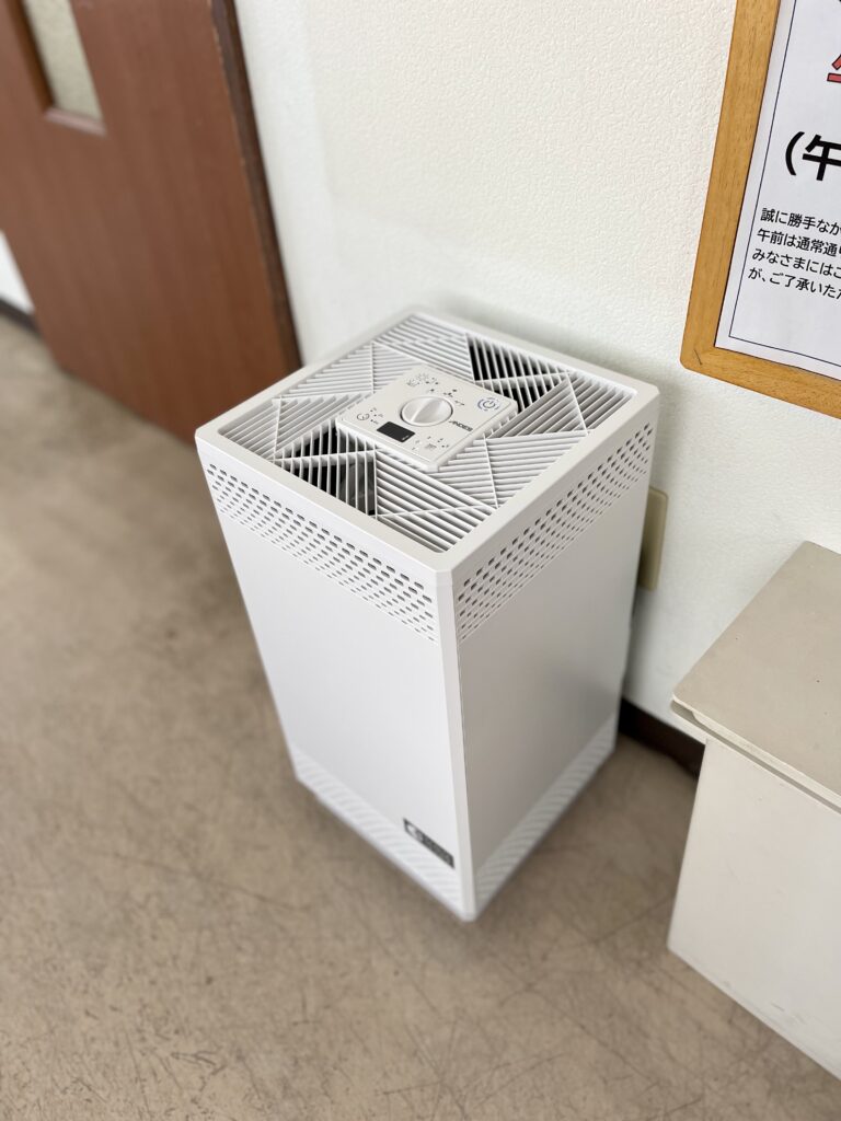 青森県　八戸市　動物病院　待合室