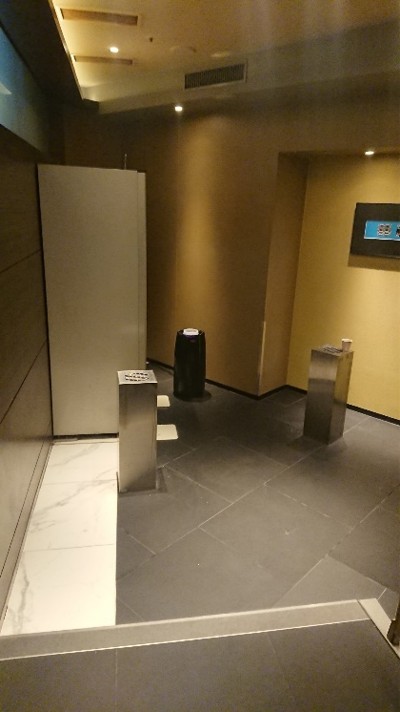 東京都　紀尾井町 ホテルニューオータニ　 ロビィフロア　喫煙室②