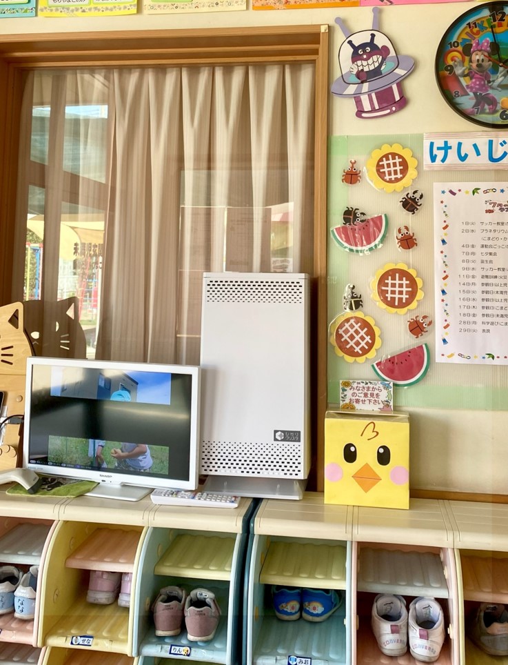 青森県　八戸市　保育園　玄関フロア
