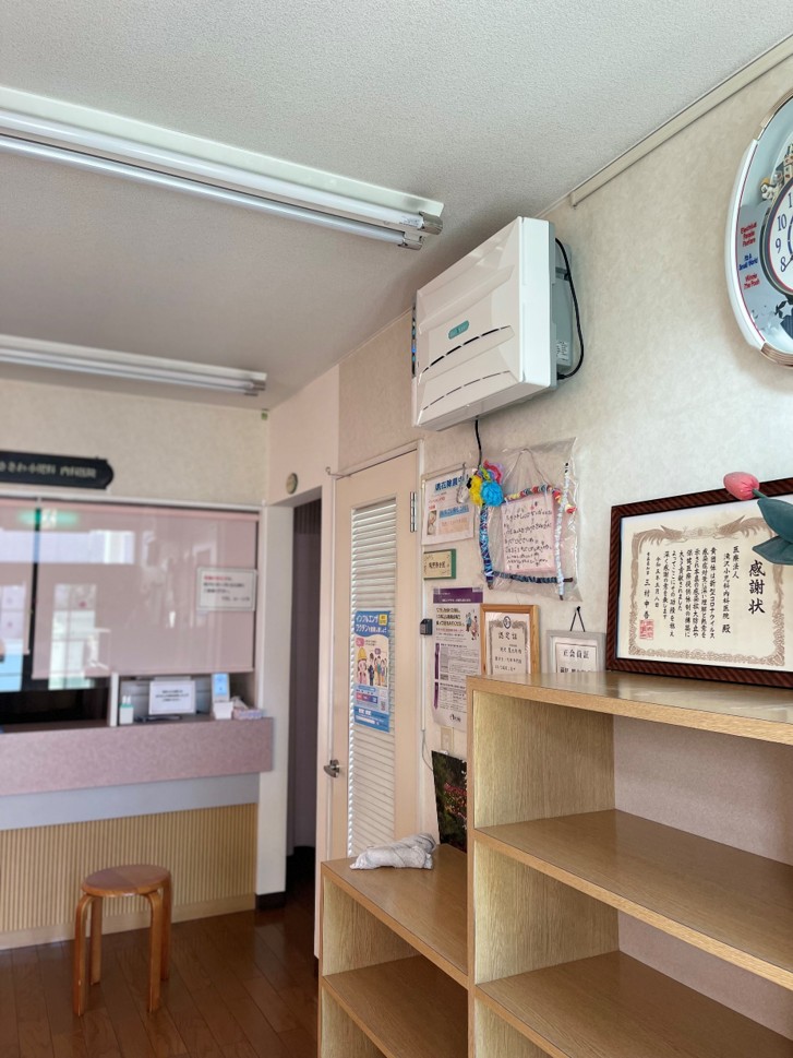 青森県　八戸市　小児科　待合室
