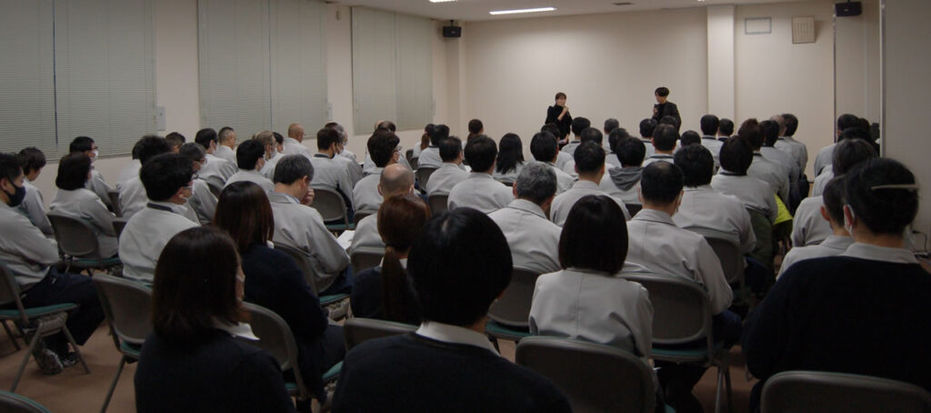 神野氏社内講演会の様子その2