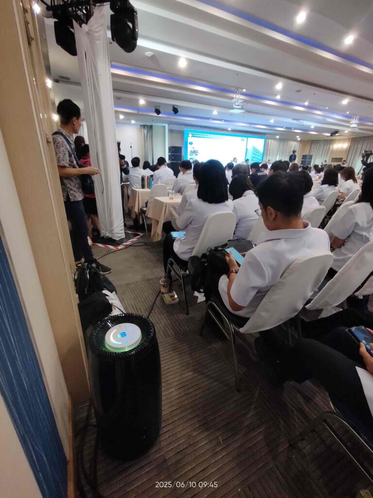 <strong>（代理店 設置事例）</strong>会議開催会場 ①